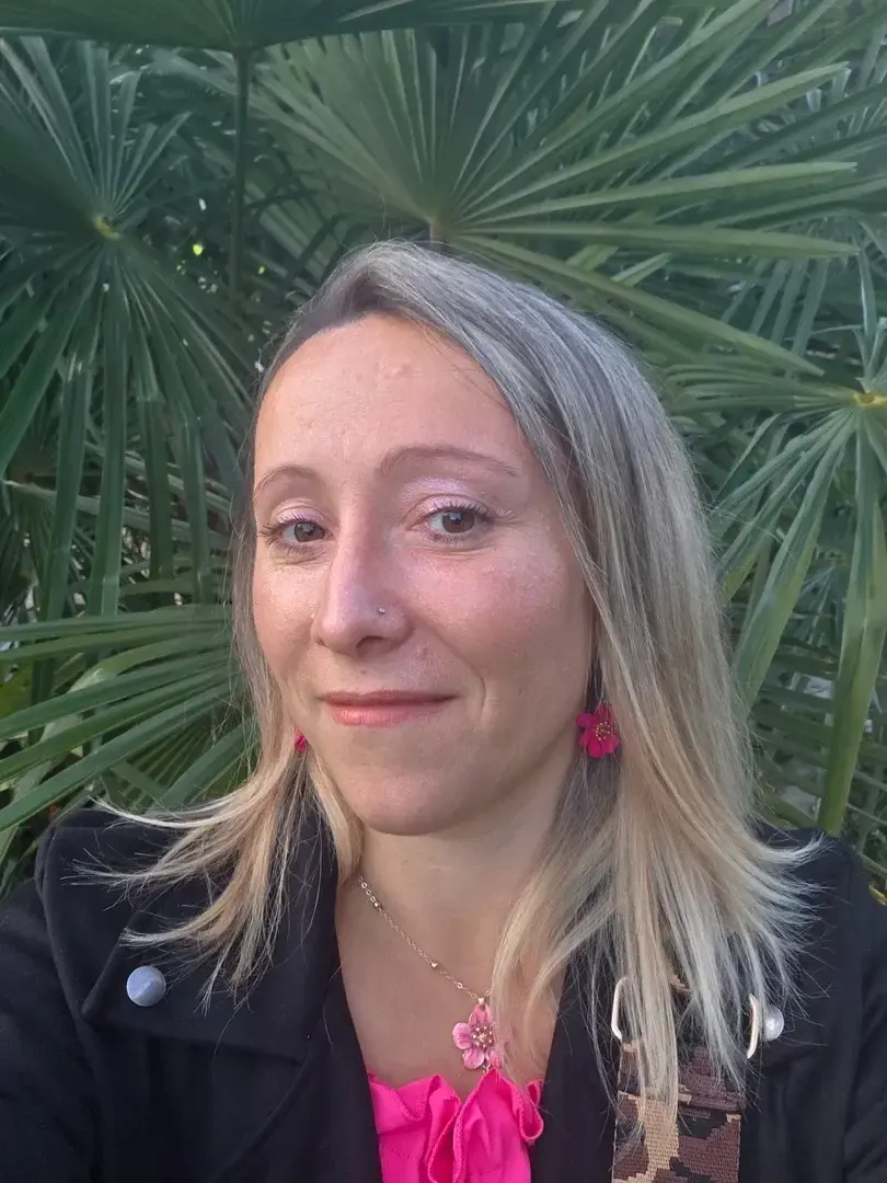 Je suis une femme bi libertine