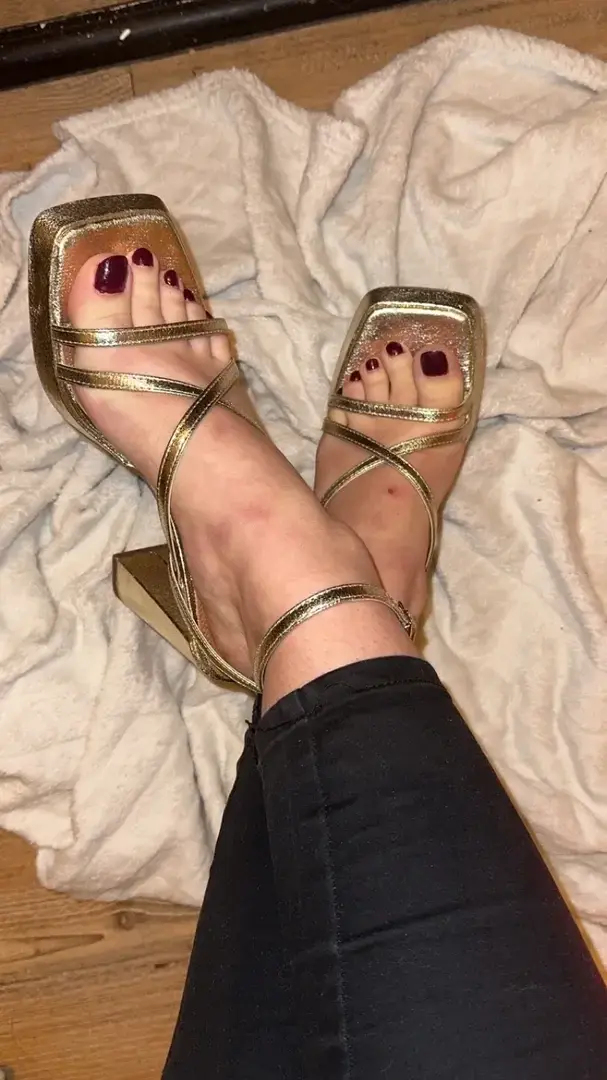 Leak & nude 2 — Feetlove_x77