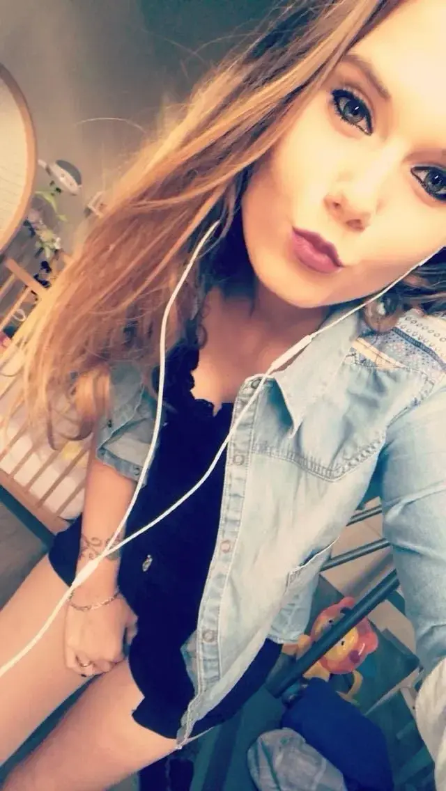 L’amour est fait de hasard et de chance. A une bretelle de la vie, il est là, offrande sur le chemin.S’il est sincère, il se bonifie avec le temps. Et s’il ne dure pas, c’est que l’on s’est trompé de mode d’emploi.