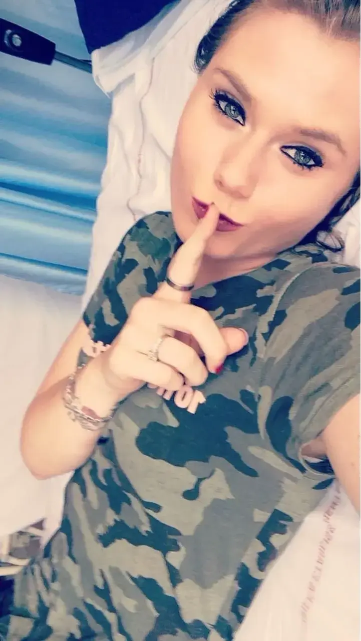 Lounahp4 - Photo exclusive MYM 4 | French Modèles