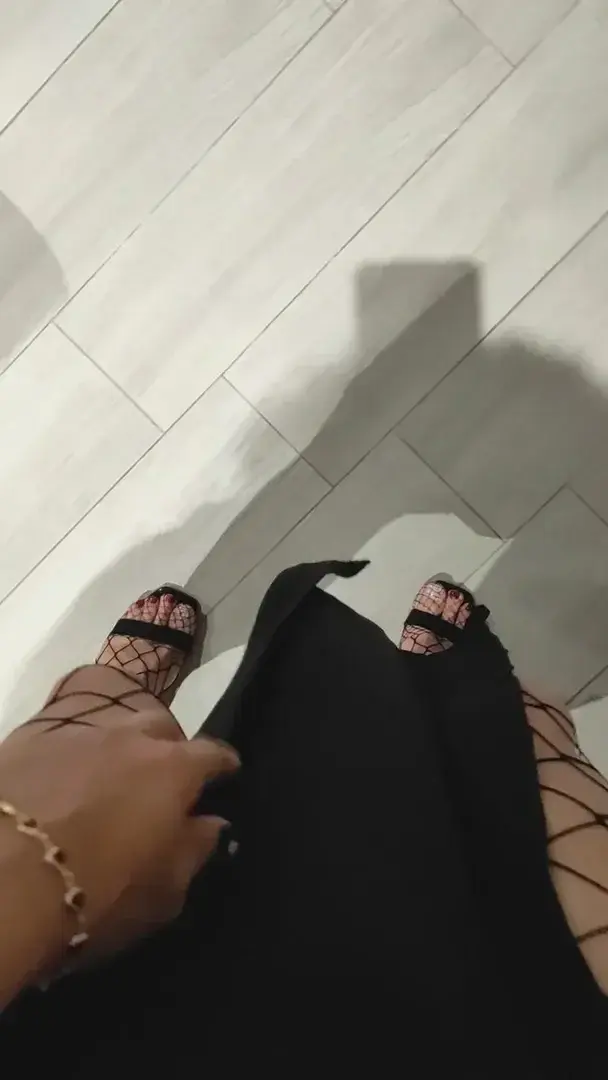 J'adore les bas résilles 🖤
