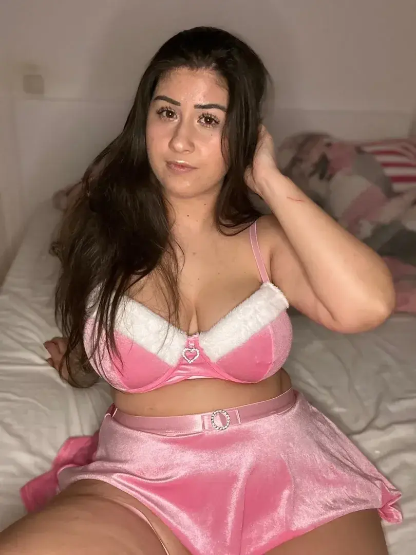 Christinabischof - Photo exclusive MYM 2 | French Modèles