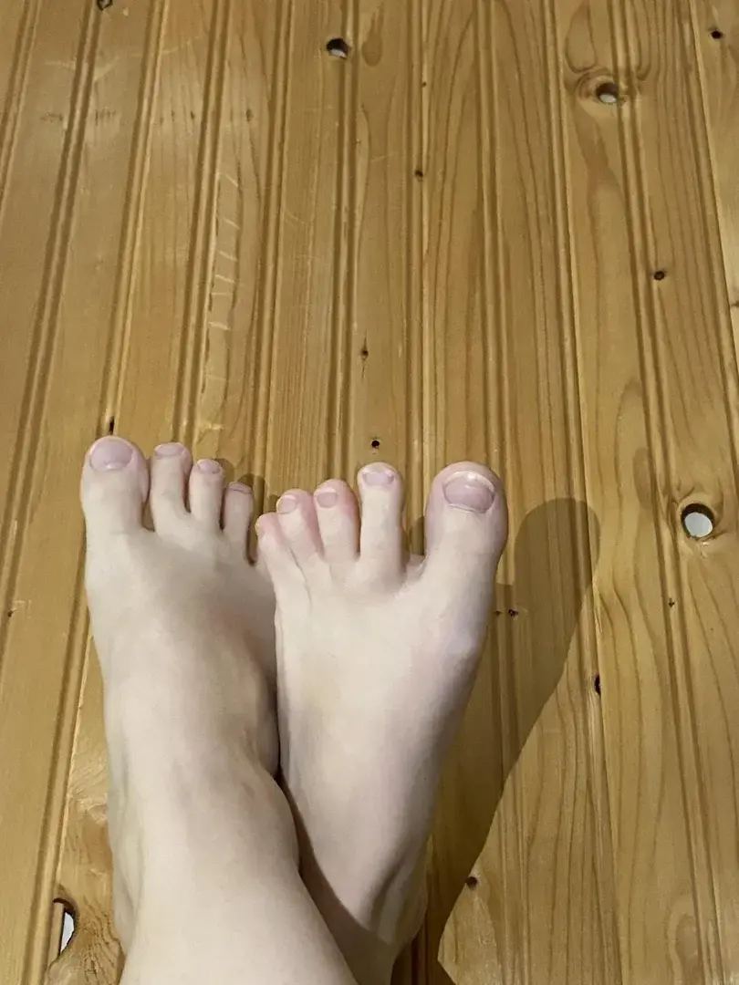 Leak & nude 5 — Lovefeet21