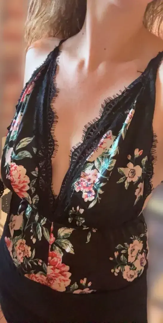 Tenue du jour 🔥viens voir se qui ce cache en dessous 🥵