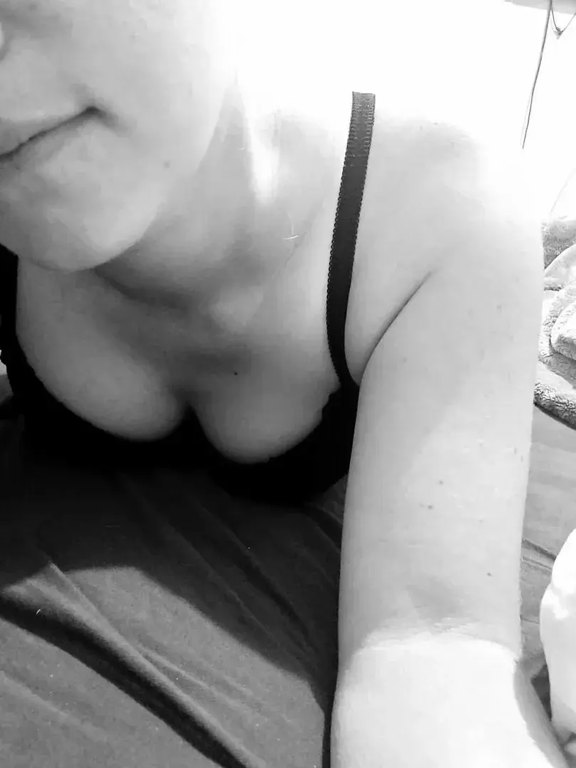 Leak & nude 5 — Uneinconnuee