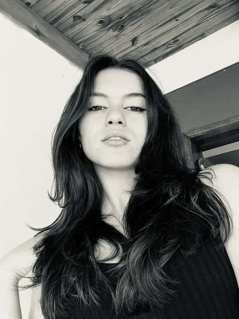 Média public — Sucette-girl : « Mon MYM est maintenant GRATUIT, c’est cadeau 💝 Ki est chaud de discuter avc moi ? » (MYM)