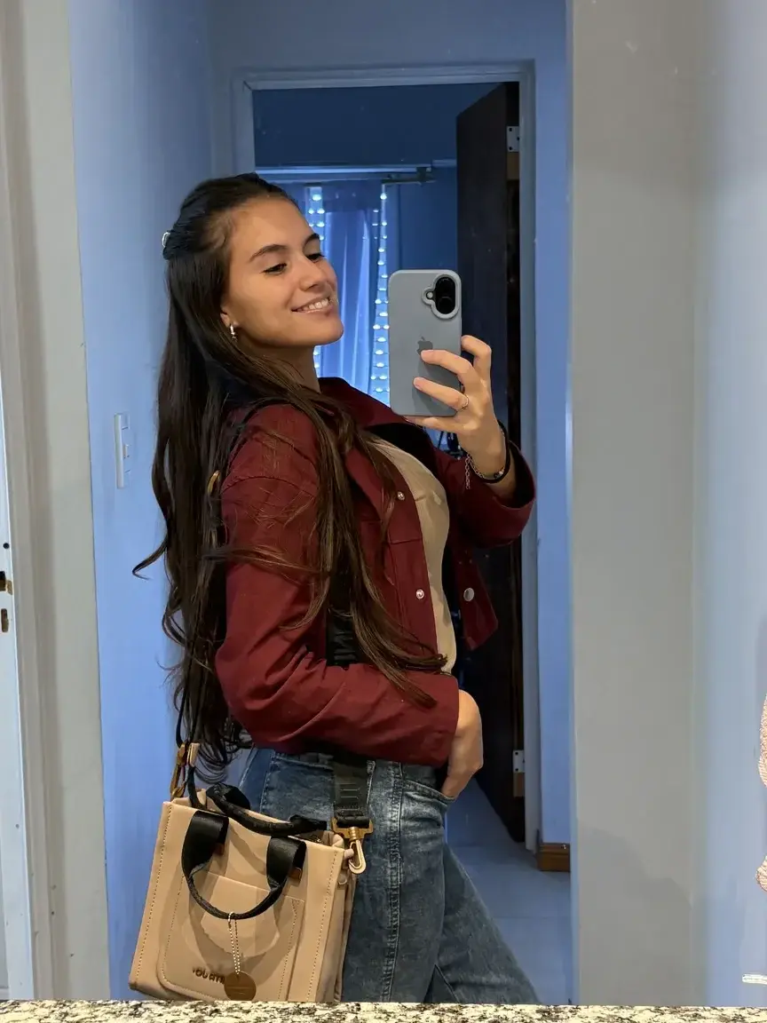 Mon MYM est maintenant GRATUIT, c’est cadeau 💝Jss deja toute mouillée.... tu veux quoi ?