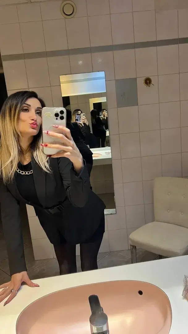 Leak public de Chloesanchez — « rejoins moi 🤭😈abo gratuit et sans engagement » (nude) sur MYM