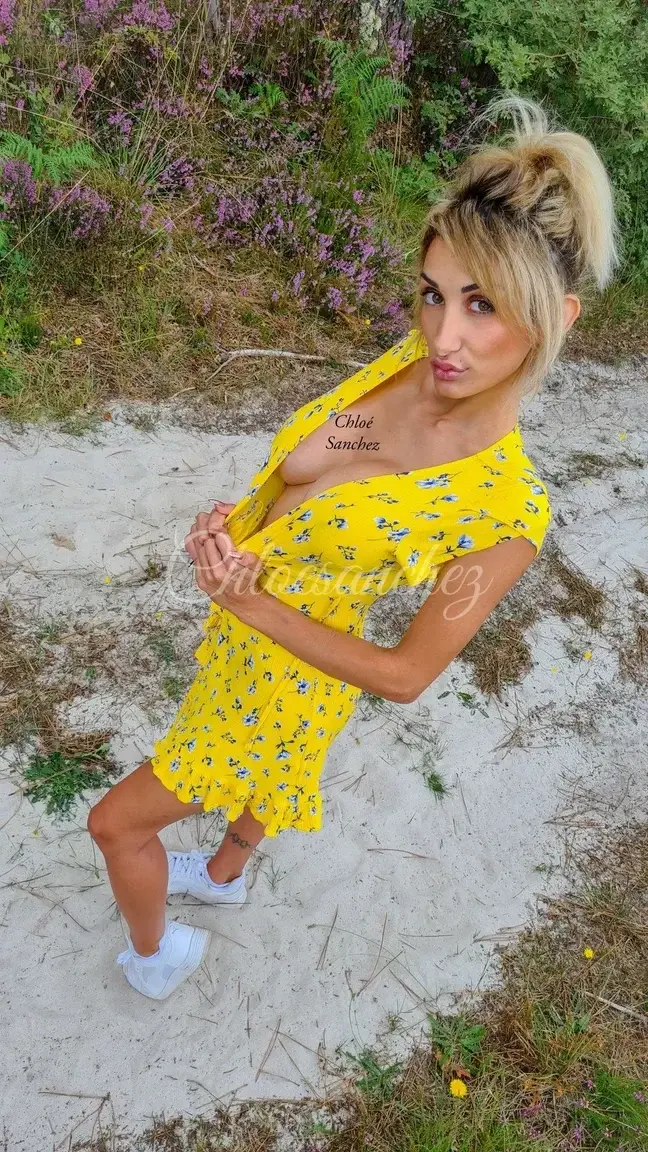 je porte rien dessous ma robe 🔥abonnement 100% gratuit et viens me mp un cadeau t'attend 🎁