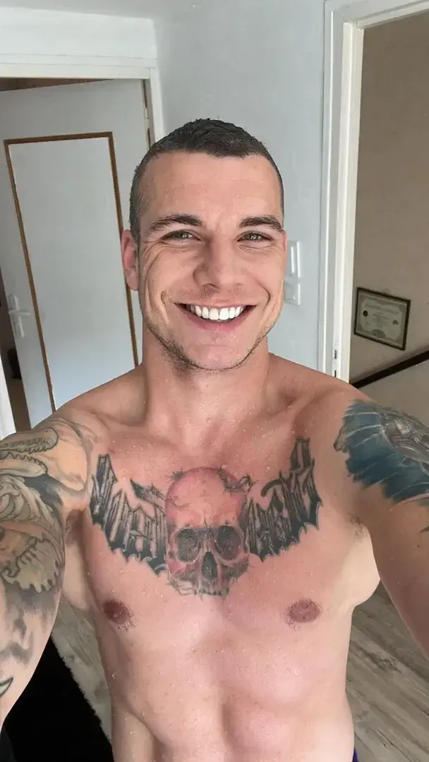 Leak & nude 4 — Tellyisback