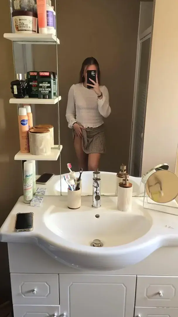 Petite_billiie — média 7 | French Modèles