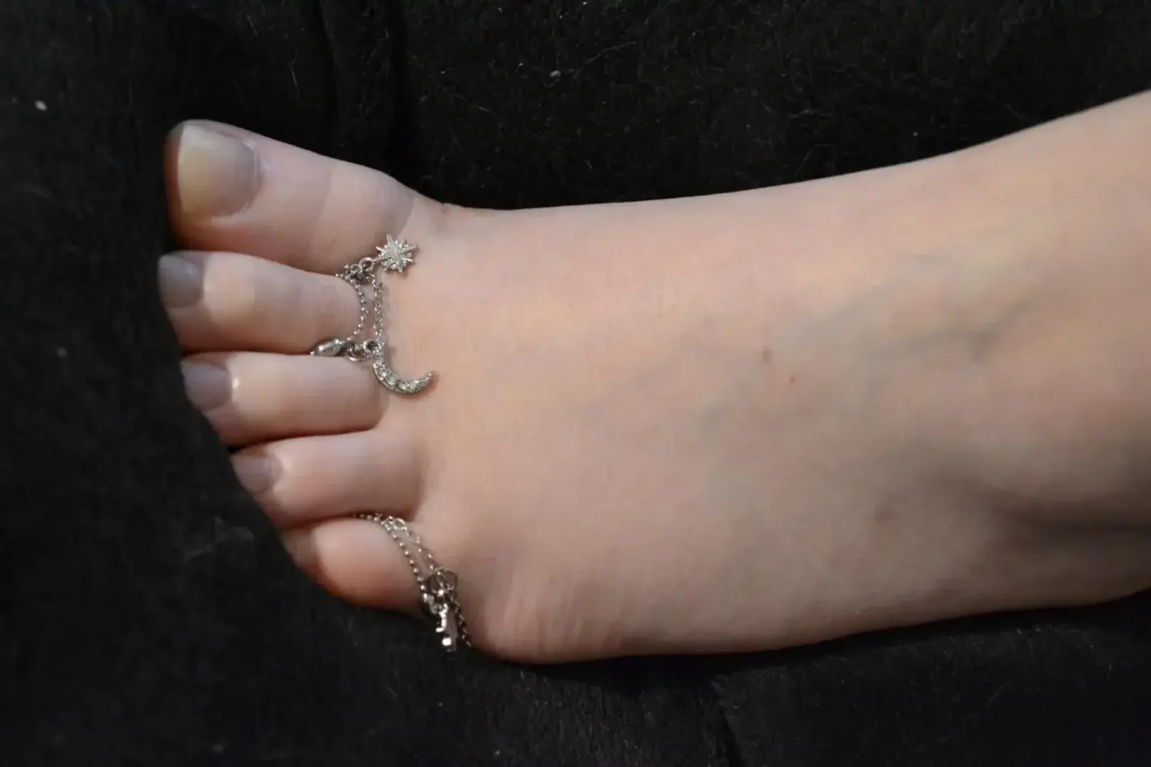 Leak & nude 1 — Mrnmrsfeet