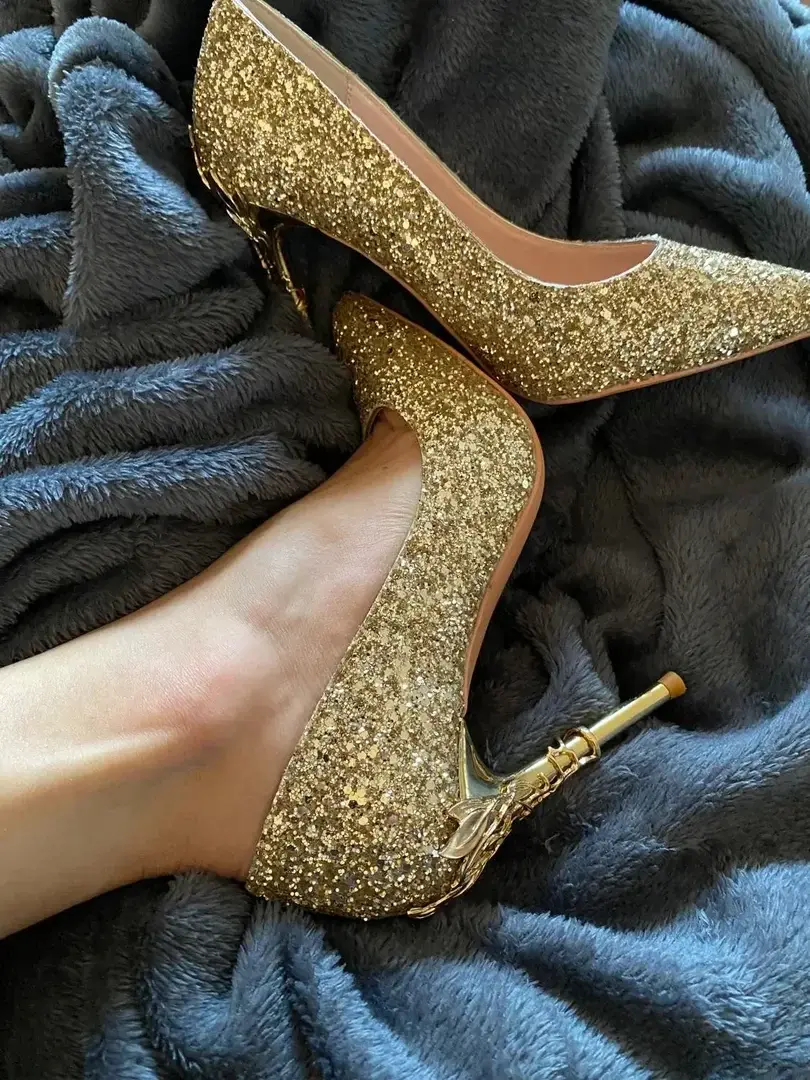 Leak & nude 3 — _4feetandmorelover_