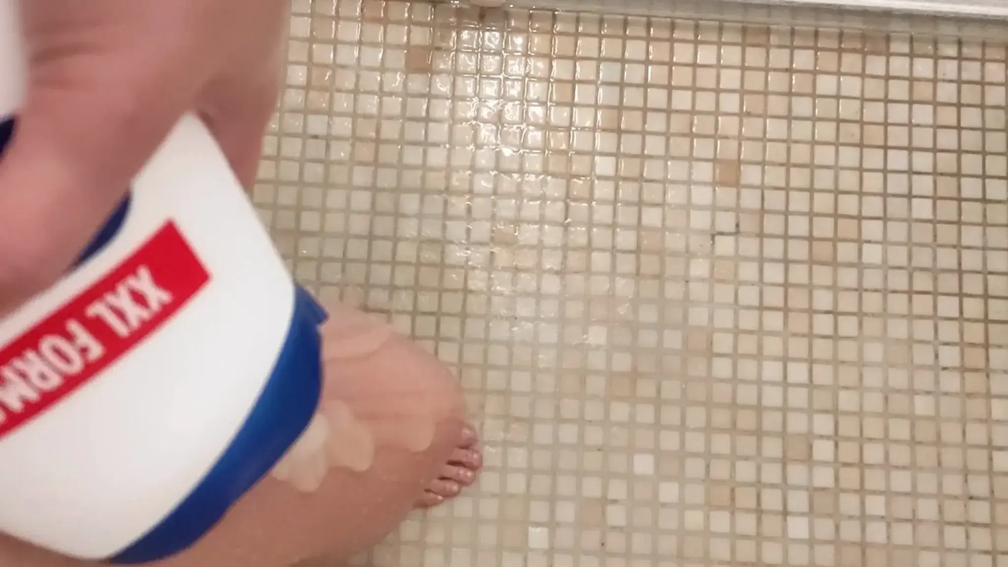 Leak & nude 5 — Pieds-coquin
