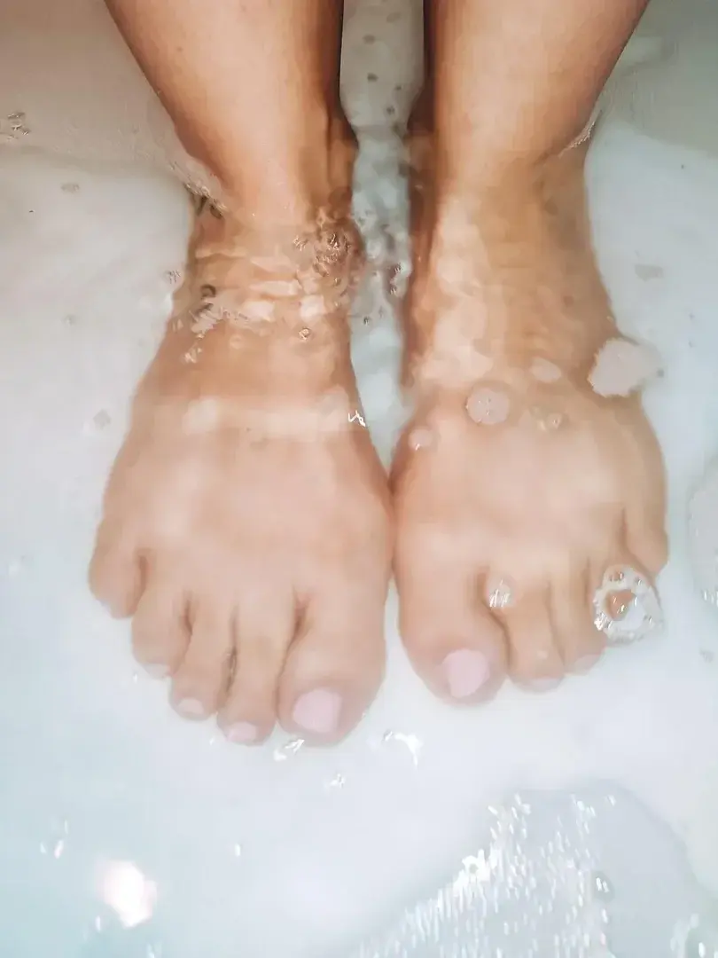 Leak & nude 1 — Homefeetmom