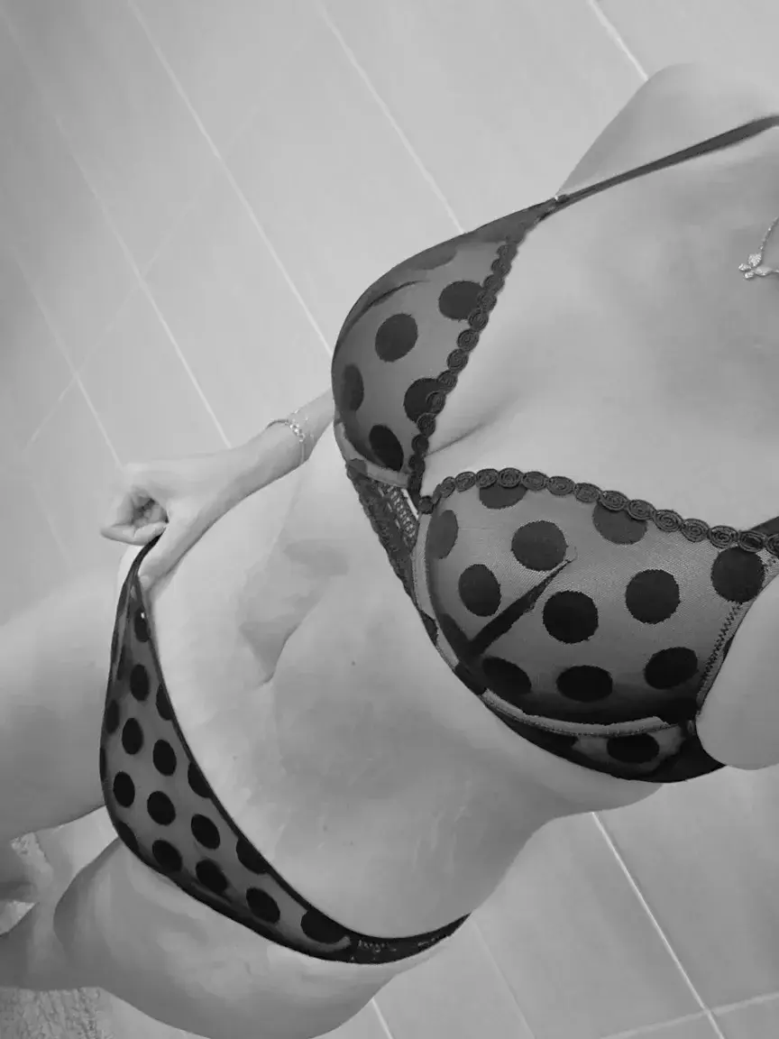 Lexymilf22 - Photo exclusive MYM 2 | French Modèles