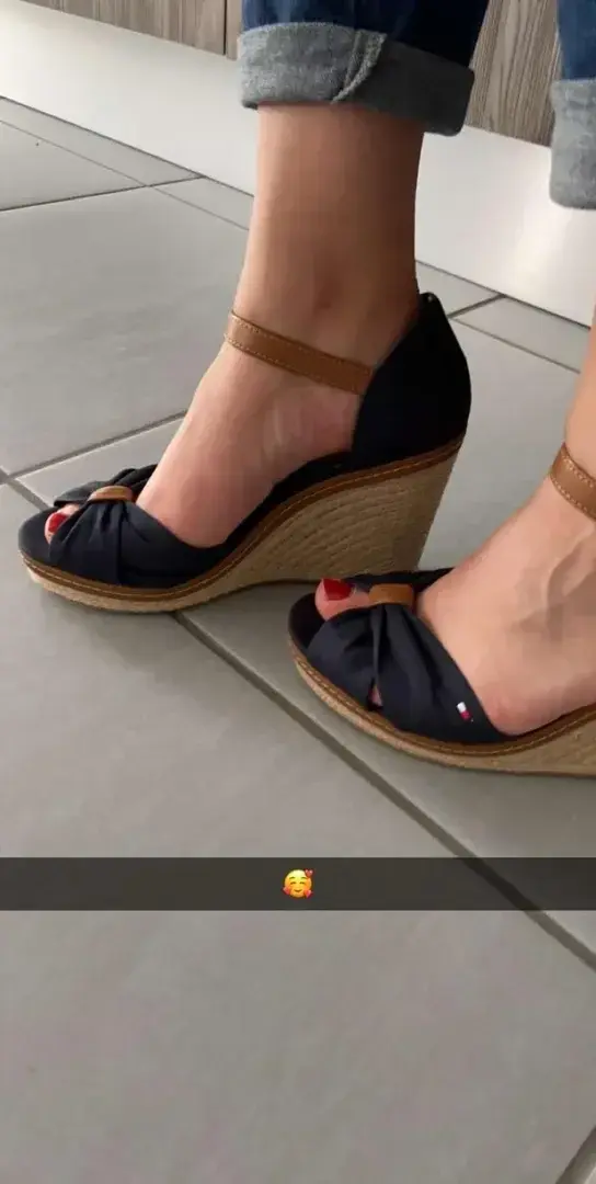 Photo de couverture de Divinefeetandmore