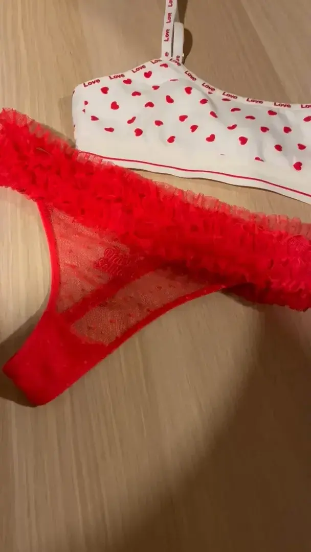 Petit ensemble pour vous faire un jolie shooting et de belles vidéos ❤️❤️❤️#mym #lingerie #sexy #girl