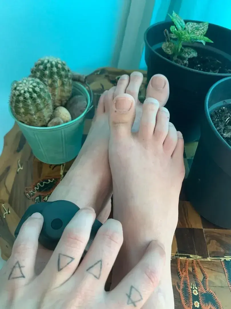 Leak & nude 2 — Feetsexyforyou