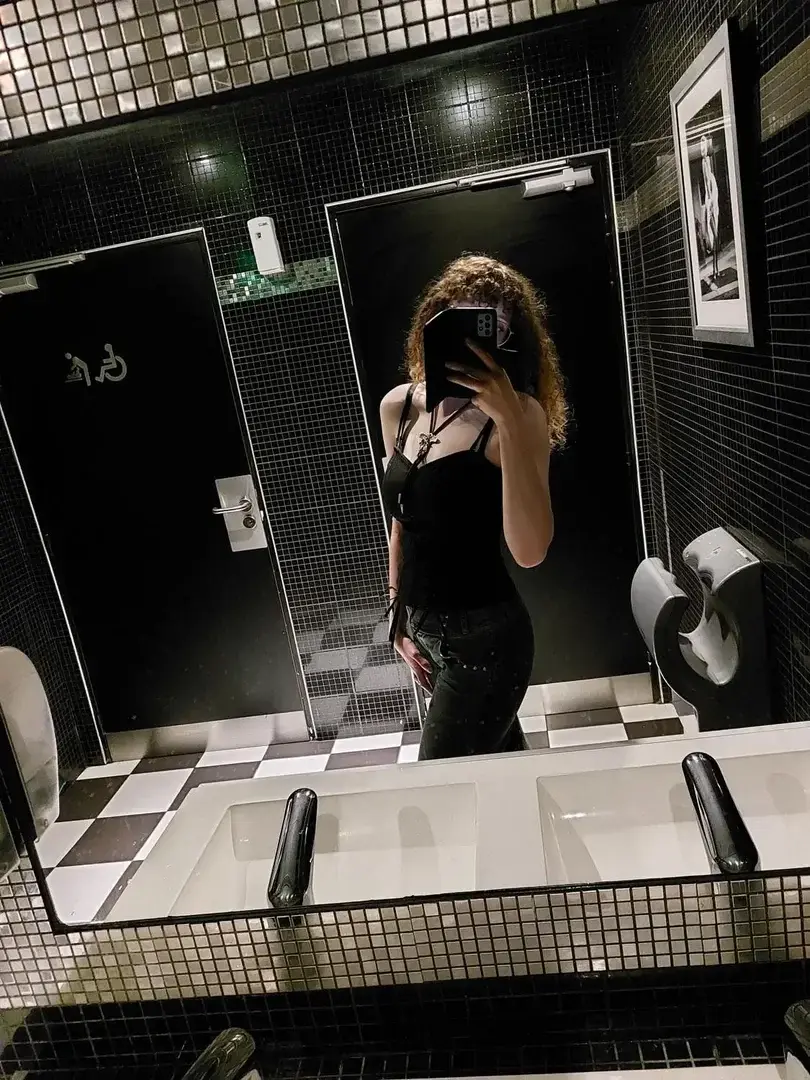 Leak & nude 4 — Lou-maelle