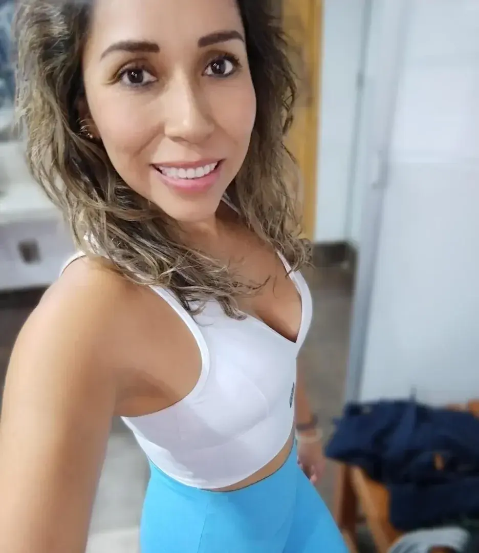 Il est important d'entretenir son corps pour pouvoir te faire rêver un peu non ? Tu en veux plus? abonne toi pour pouvoir accéder à plus de belles choses ;)