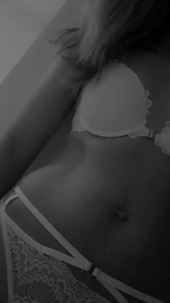 Leak & nude 1 — Aloneslut