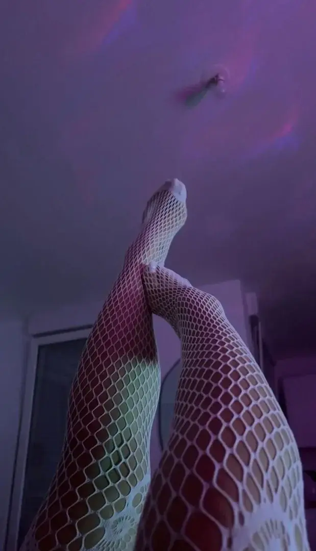 Qui veut mes pieds ?🥵