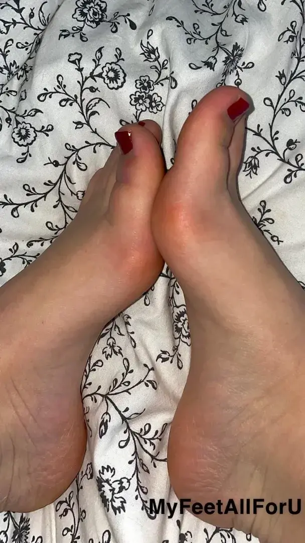 Leak & nude 1 — Myfeetallforu