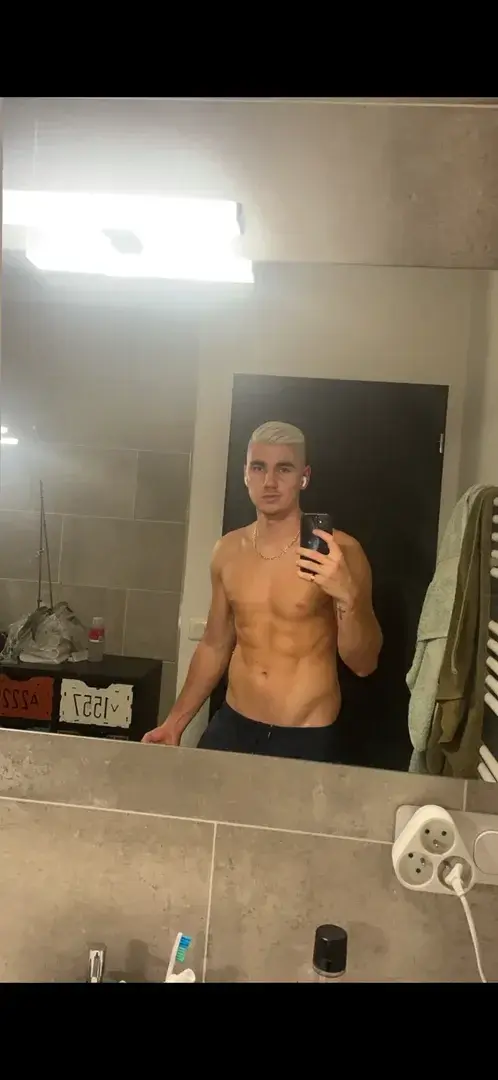 Leak & nude 1 — Maxence00
