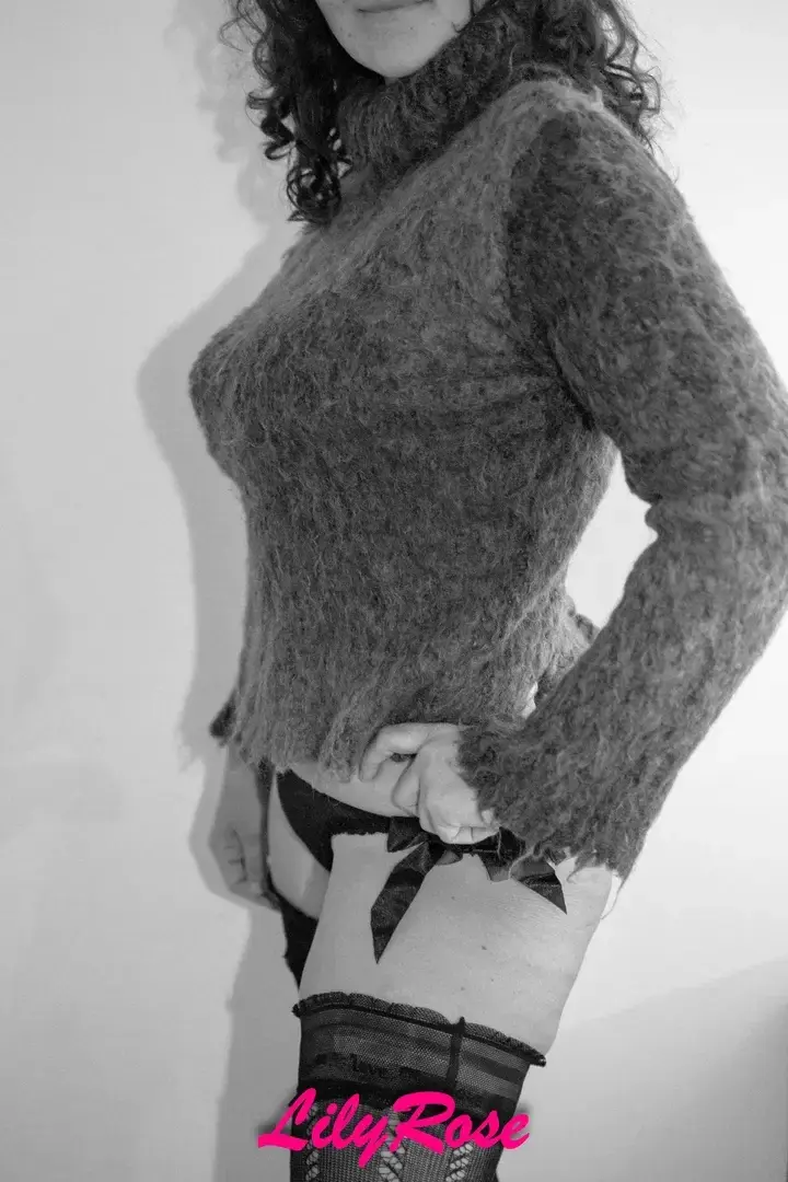 Leak & nude 2 — Lilyheels90