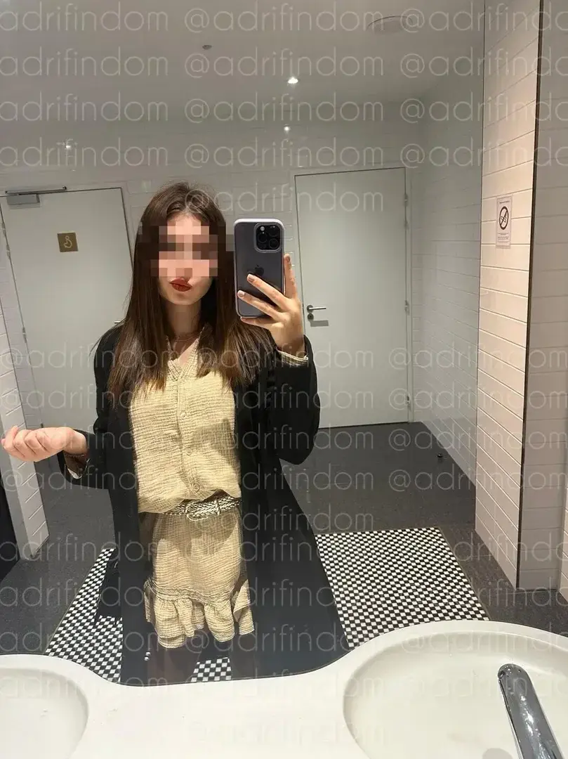 Leak & nude 2 — Adrifindom