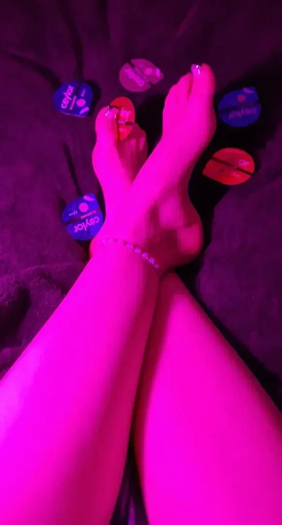 Leak & nude 1 — Plaisirardent