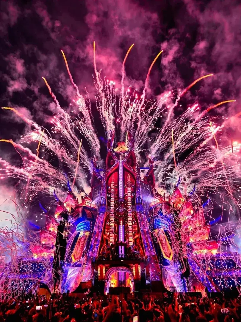 Photo de couverture de Maanondb