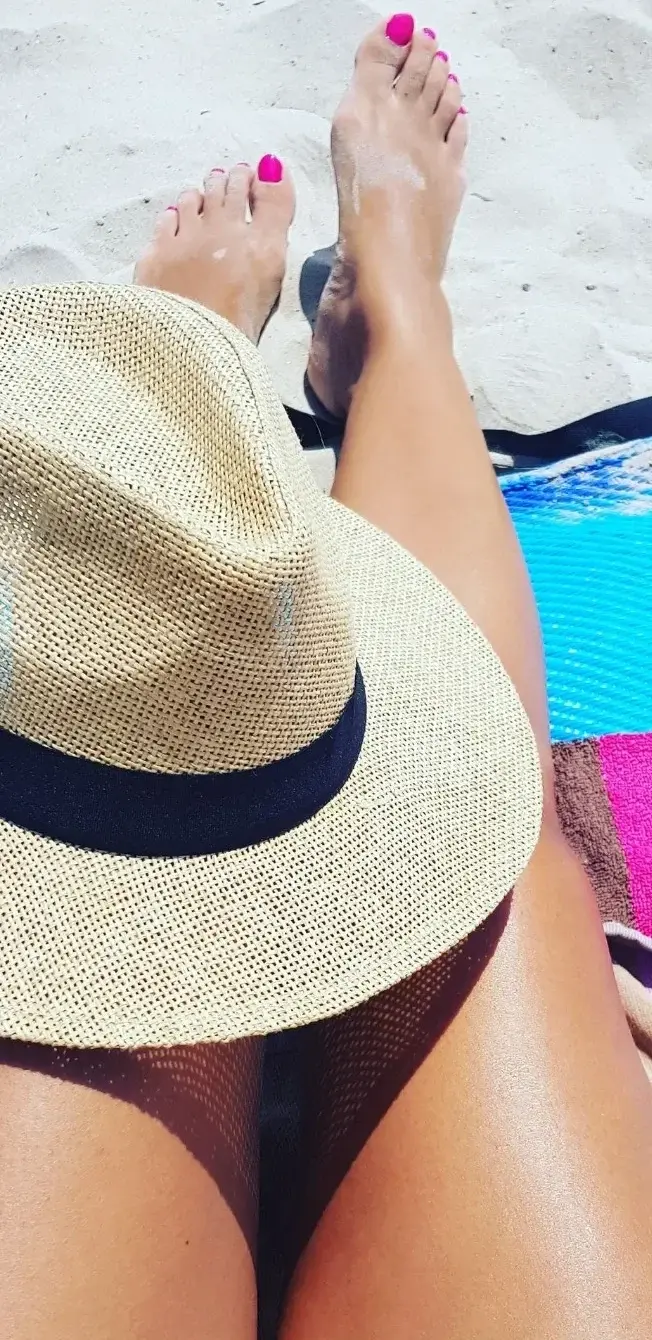 À la playa 🔥🔥 #pied #feet #pie #caliente #playa