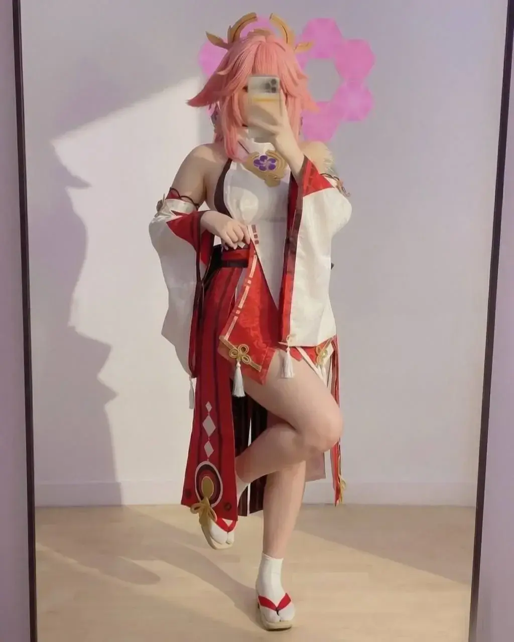 Viens découvrir mon monde cosplay sur mon MYM à 0 euros 👀