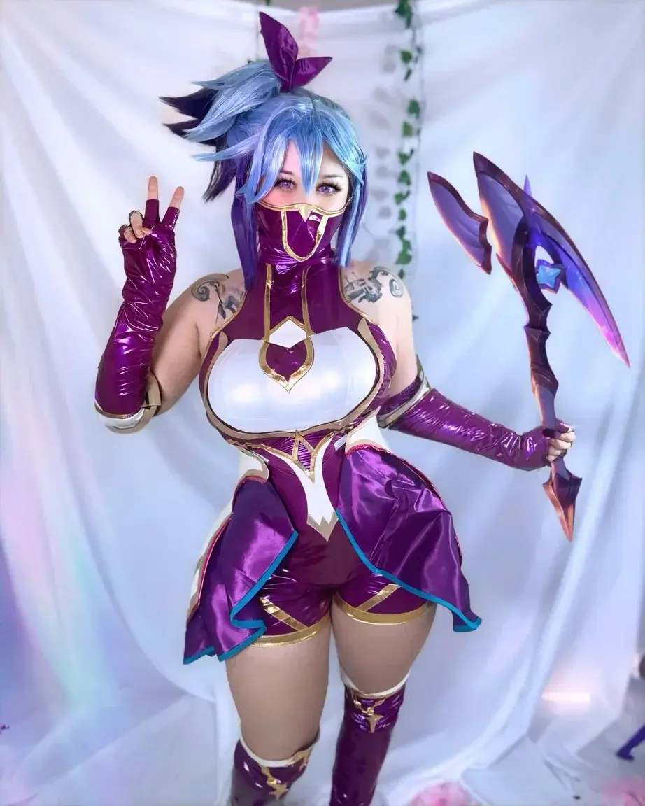 Leak & nude MYM — Unekochan : « Viens découvrir mon monde cosplay sur mon MYM à 0 euros 👀 » (MYM)