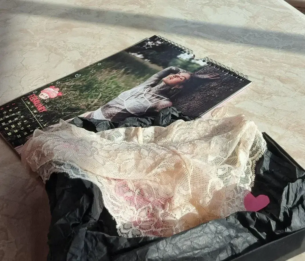 I received a message from one of my dearest follower who participated in the Valentine campain.Feel invited to participate to and receive my beloved present from the bottom of my heartI really try my best here to give YOU the experience you searching forIt makes my heart melt to know that I can make you happy