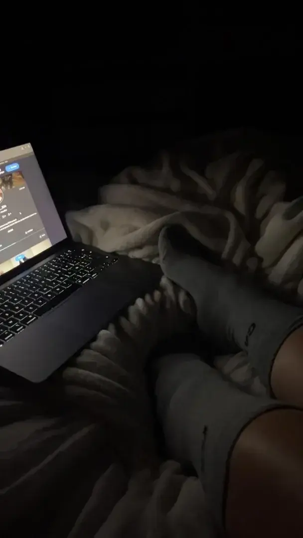 Leak & nude 3 — Feettatout