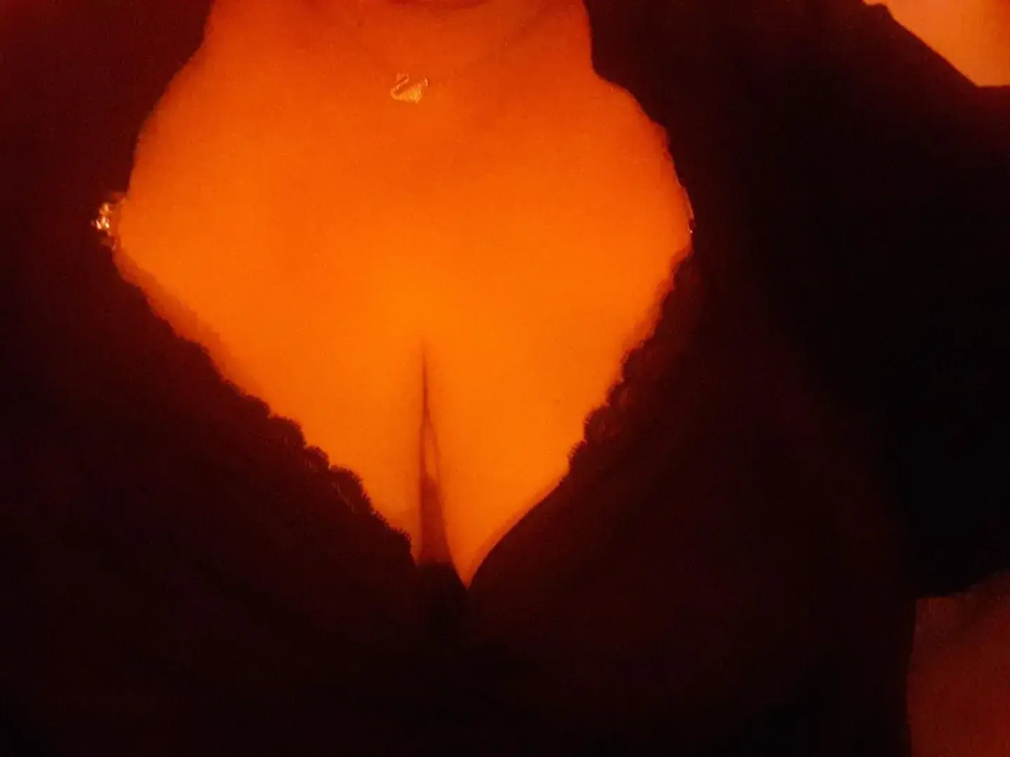 #grosseinsPetite soirée frileuse, j ai besoin de 🔥