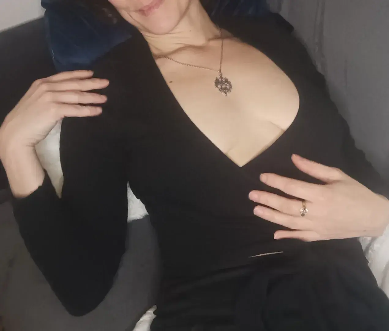 Leak & nude MYM — Profsexy : « Aujourd'hui c'était tenue un peu plus décontractée... » (MYM)