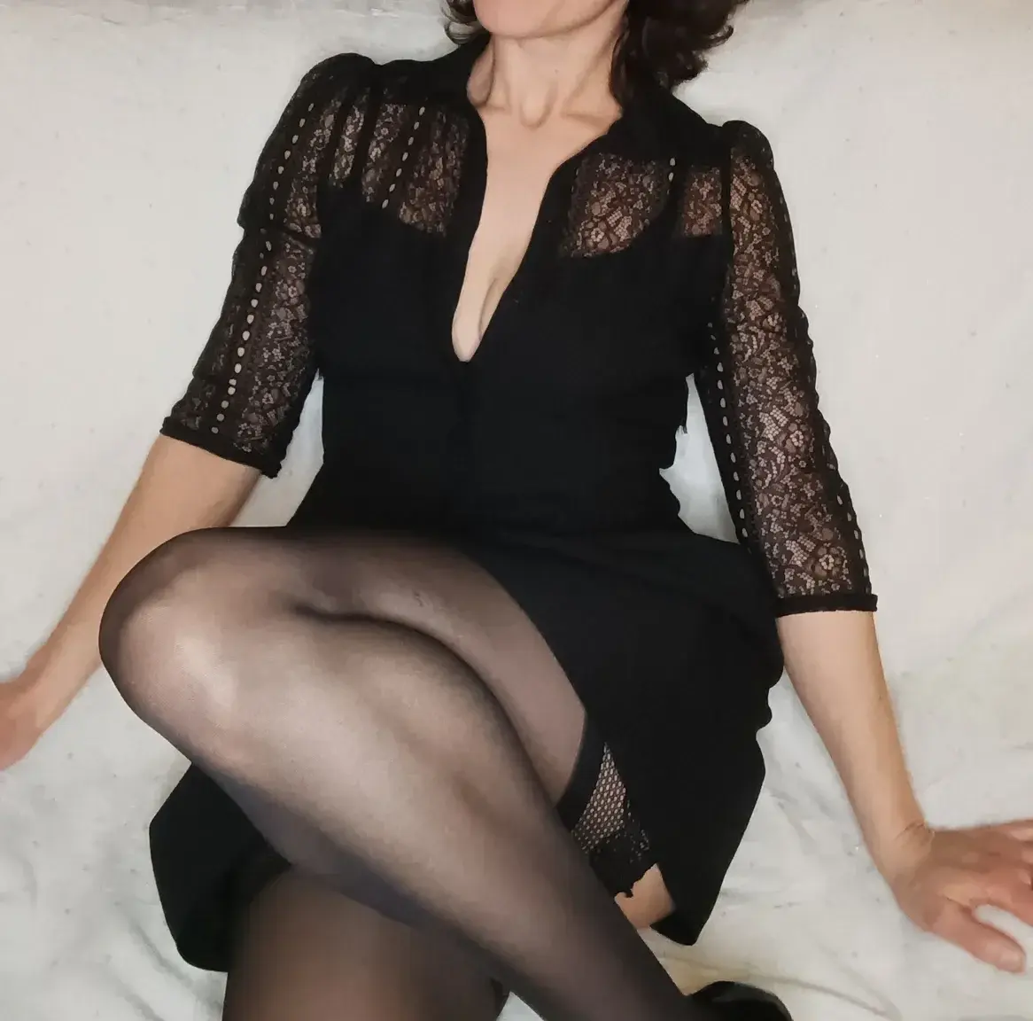 Leak & nude MYM — Profsexy : « Aujourd'hui dentelle noire... » (MYM)