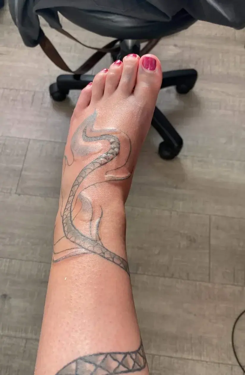 Leak & nude 1 — Pieds_canailloux