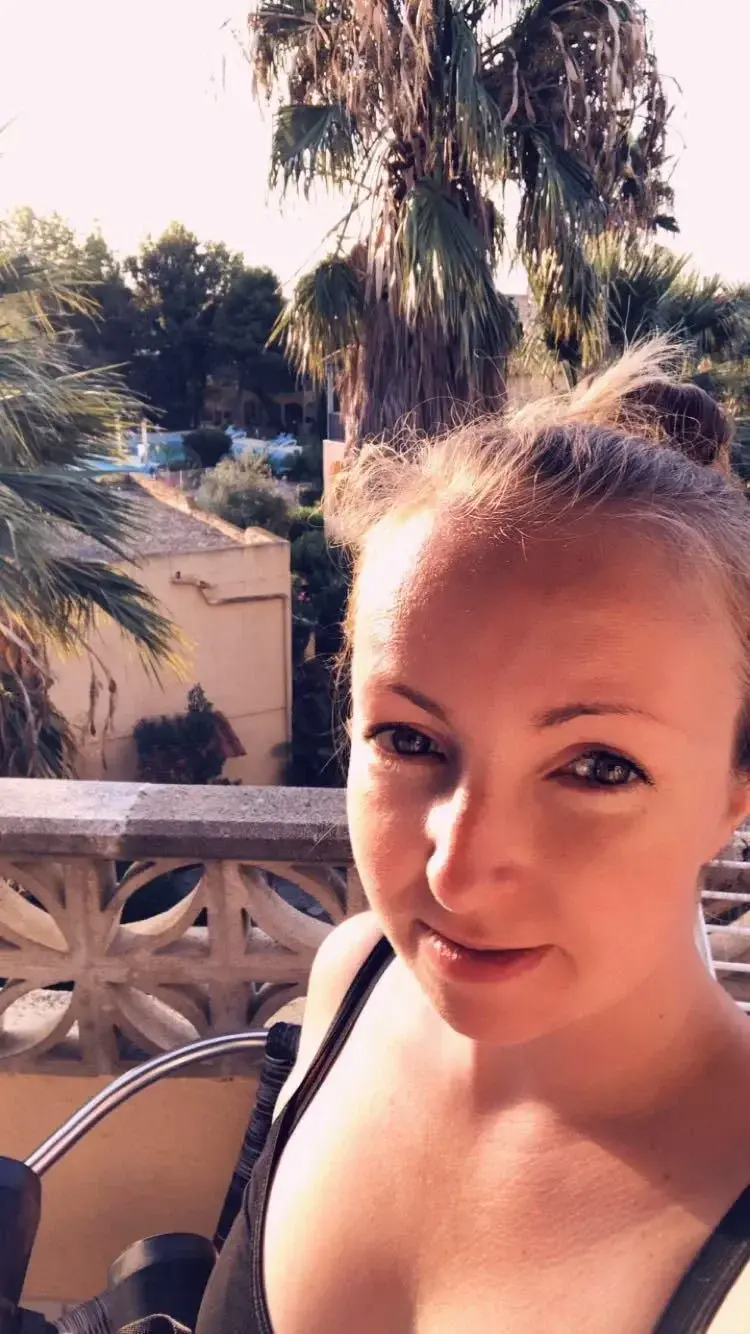 Photo de couverture de Cassy80