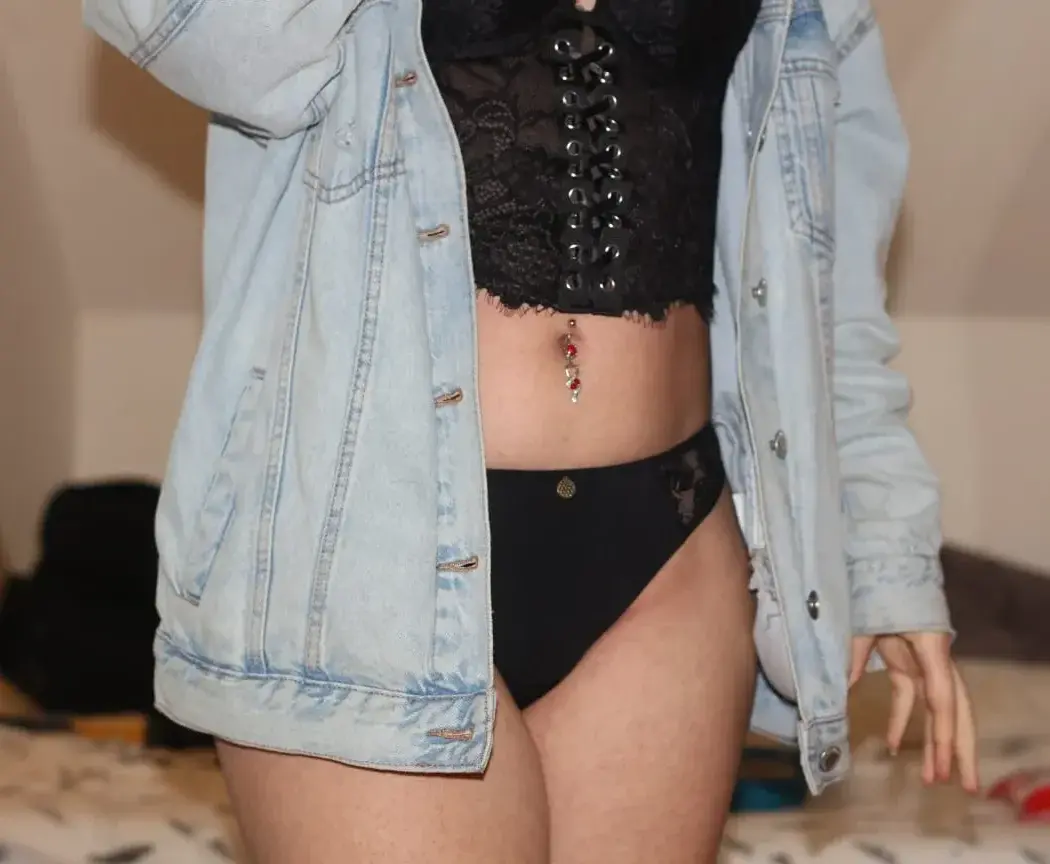 Leak & nude 1 — Madame_et_monsieur_