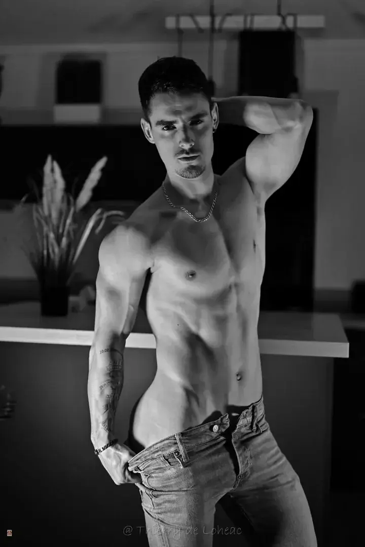 Loyk_model - Photo exclusive MYM 2 | French Modèles