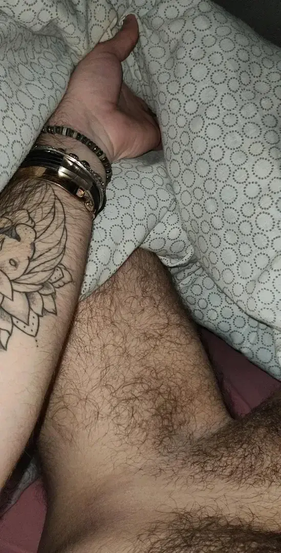 Leak & nude 1 — Hombrecaliente