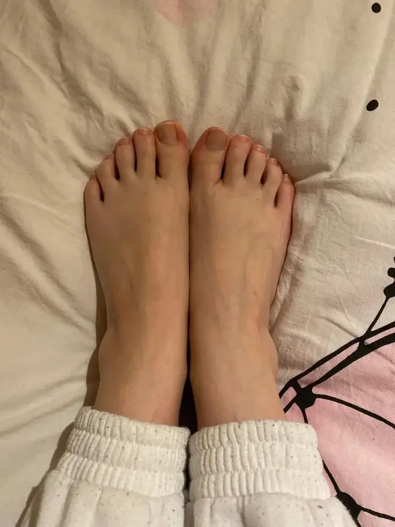 Leak & nude 1 — Line_lg