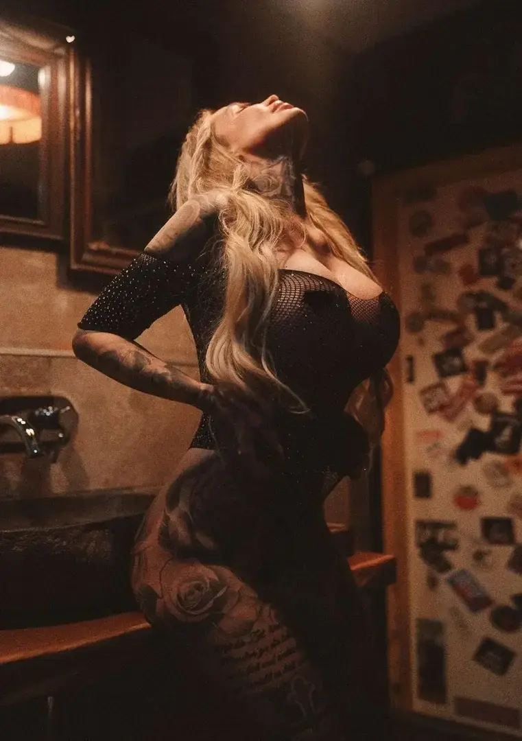 Leak & nude 5 — Amandahard