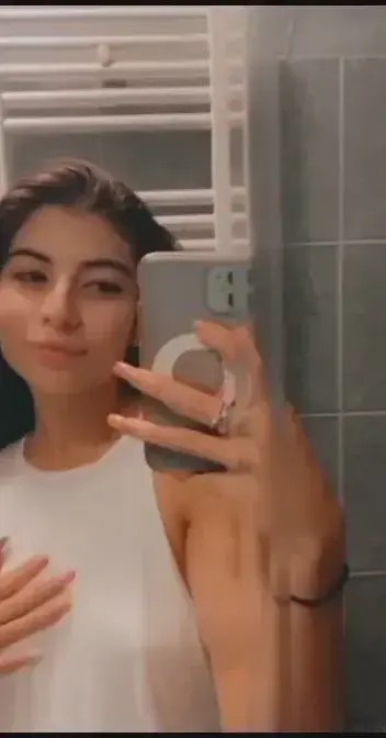 Leak & nude 1 — Manuelpola