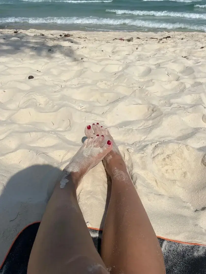 Leak & nude 2 — Zoesexyfeet